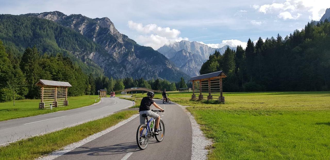 Zajcek Apartma Mojstrana Luaran gambar